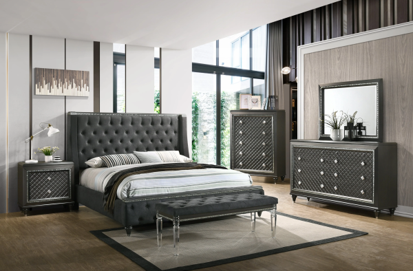 Giovani Gray Upholstered Panel Queen Bedroom Set Hot on Sale